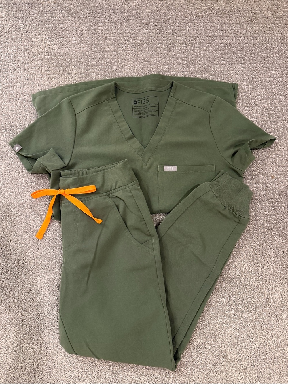 FIGS Women's Olive Green Scrub Top & Pant Set
